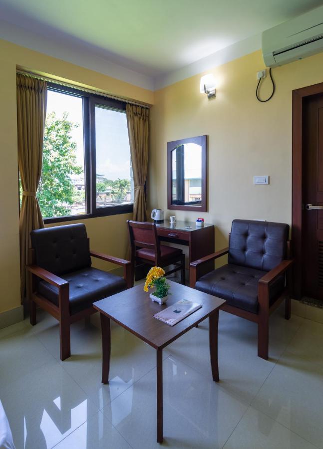 Yaksha Holiday Home Siliguri Luaran gambar